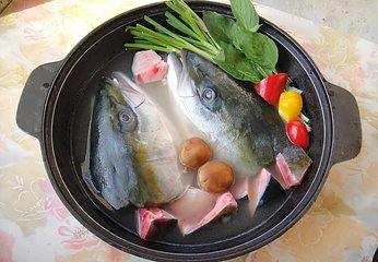  【成都火鍋培訓】四川魚頭火鍋秘制香料、湯底