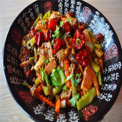 麻辣香鍋技術培訓哪里好?香鍋底料完全可以穩賺財富