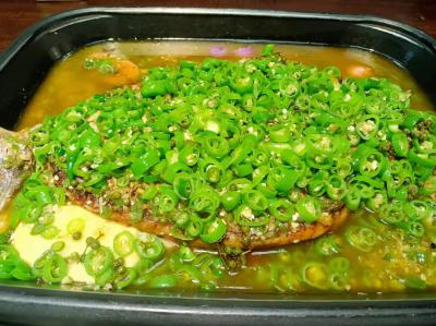 學烤魚技術哪里技術比較好？成都餐飲技術培訓學校