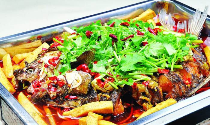 成都烤魚培訓(xùn)學(xué)校哪家好？培訓(xùn)專業(yè)烤魚班哪家好？