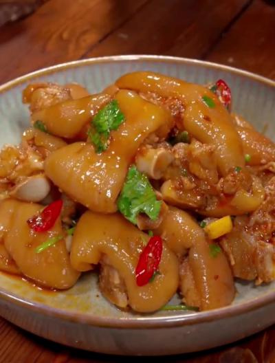 酸辣豬蹄技術(shù)培訓(xùn)班在哪里學(xué)？酸辣豬蹄技術(shù)培訓(xùn)在哪里有？
